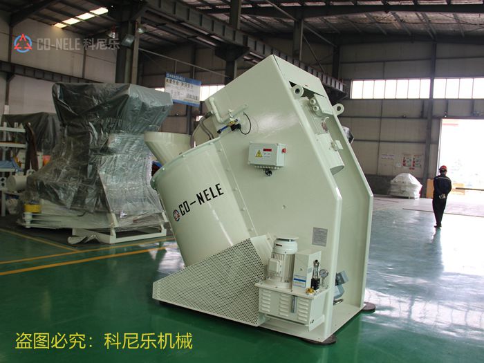 強(qiáng)力混合機(jī) 強(qiáng)力混合機(jī)