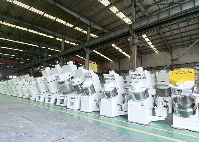 科尼樂(lè)傾斜式小型混合機(jī) 科尼樂(lè)傾斜式小型混合機(jī)